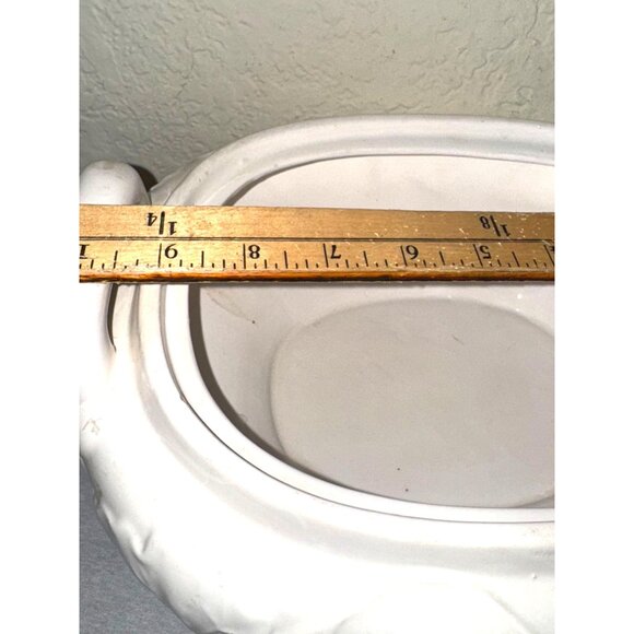 Gibson Everyday White Ceramic Tureen With Lid & Ladle - Picture 7 of 8